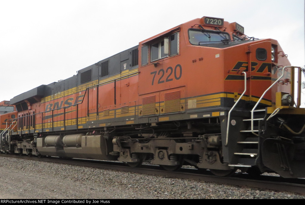 BNSF 7220